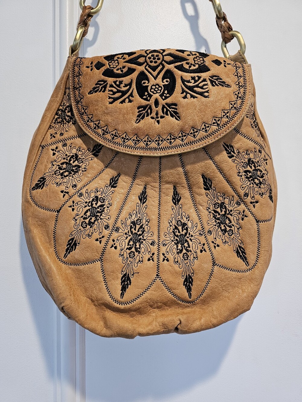 Vintage Isabella Fiore Embroidered Genuine Leather Hobo Bag